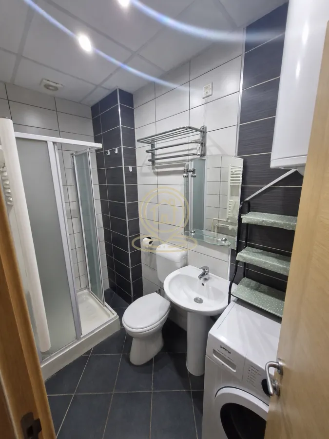 Izdavanje, jednosoban stan, 41m², Novo naselje, Novi Sad
