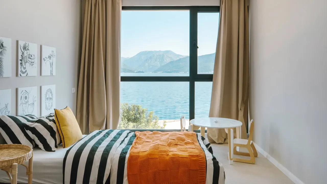 Sale, house, 200m², Krašići, Tivat