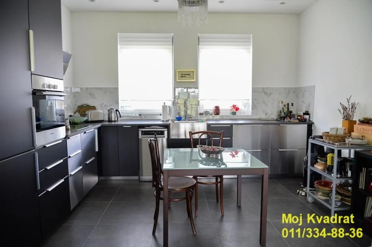 Sale, house, 168m², Sopot, Beograd
