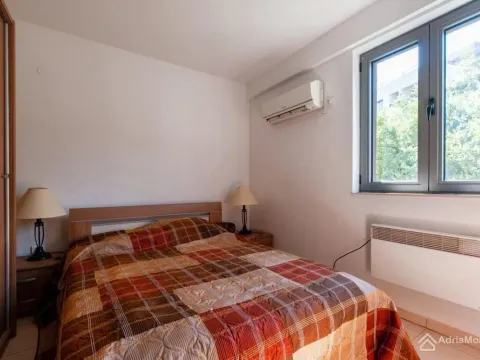Sale, one bedroom apartment, 55m², Bečići, Budva - image 11