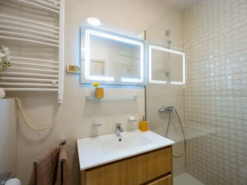Rent, one bedroom apartment, 55m², City Kvart, Podgorica - image 10