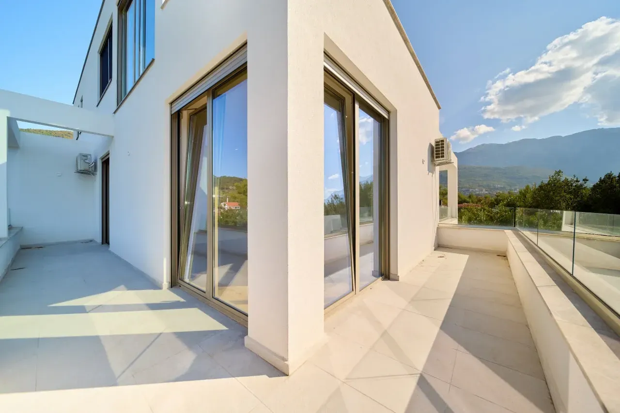 Sale, three bedroom apartment, 115m², Gradiošnica, Tivat