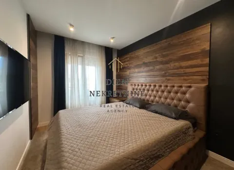 Rent, two bedroom apartment, 70m², Central Point, Podgorica - image 8