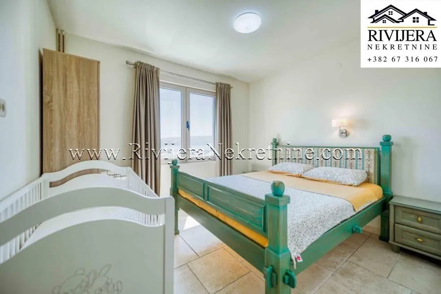 Prodaja, kuća, 390m², Mažina, Tivat