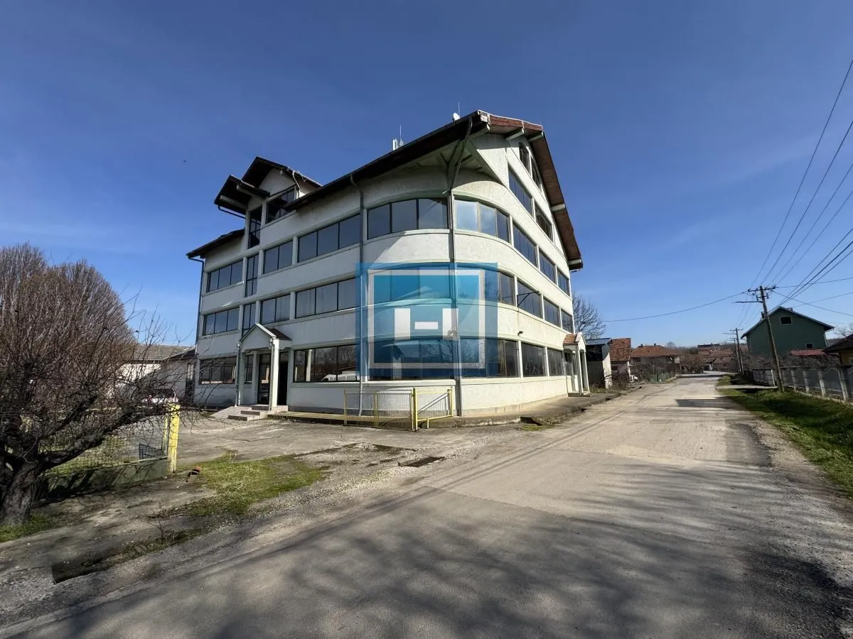 Rent, office space, 1320m², Supska, Ćuprija