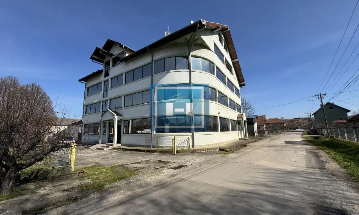 Izdavanje, poslovni prostor, 1320m², Supska, Ćuprija
