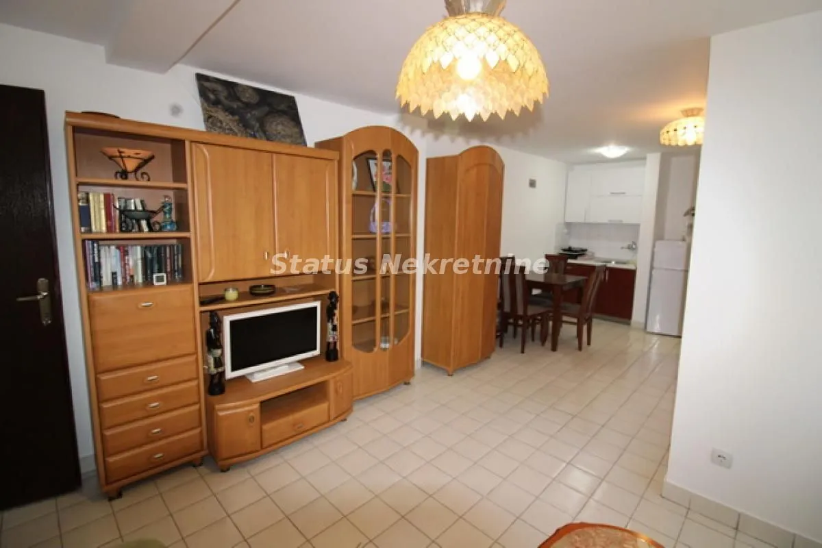 Prodaja, kuća, 145m², Srebrno jezero, Veliko Gradište