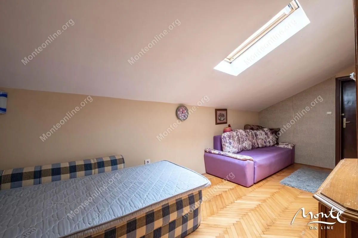 Prodaja, trosoban stan, 63m², Tivat, Crna Gora