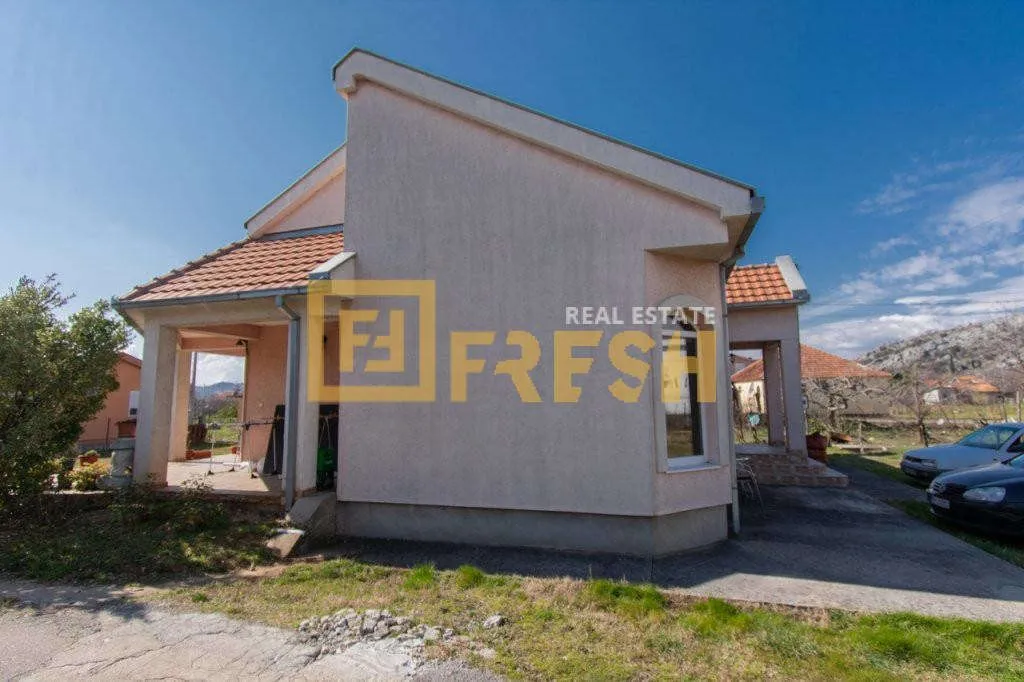 Sale, house, 180m², Donja Gorica, Podgorica