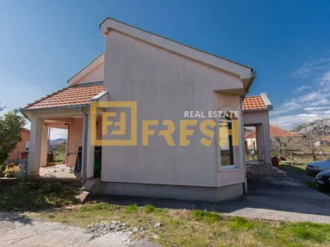 Prodaja, kuća, 180m², Donja Gorica, Podgorica - image 2