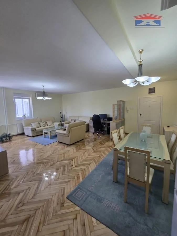 Prodaja, trosoban stan, 80m², Adamovićevo Naselje, Novi Sad Sve Podlokacije