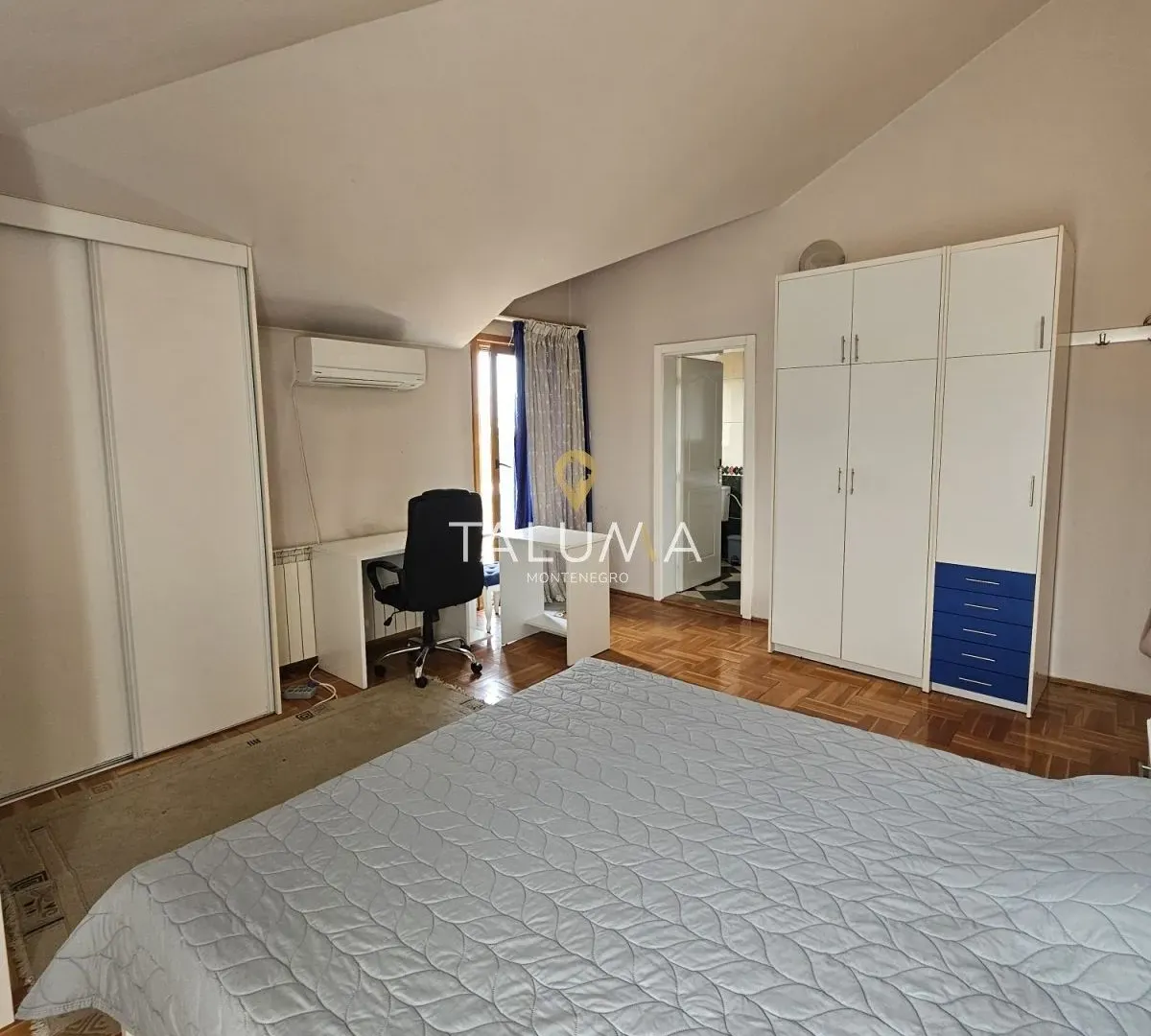 Prodaja, kuća, 300m², Ibričevina, Podgorica