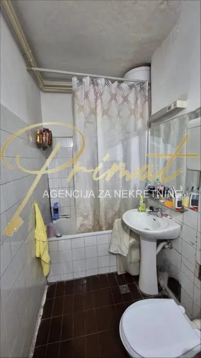 Sale, three bedroom apartment, 67m², Zvezdara Sve Podlokacije, Beograd