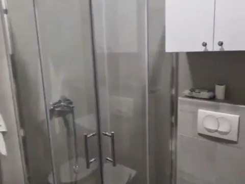 Izdavanje, jednosoban stan, 54m², Centar, Podgorica - image 11