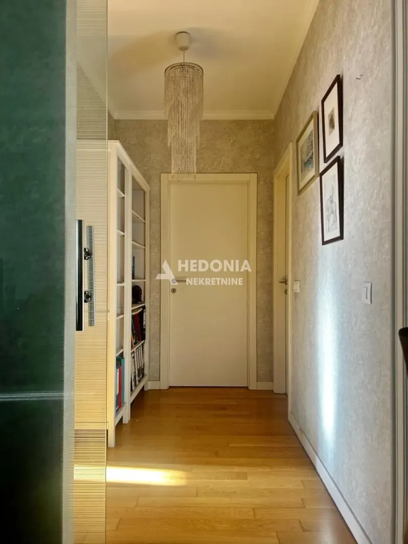 Prodaja, trosoban stan, 80m², Novi Beograd Blok 65, Novi Beograd Sve Podlokacije