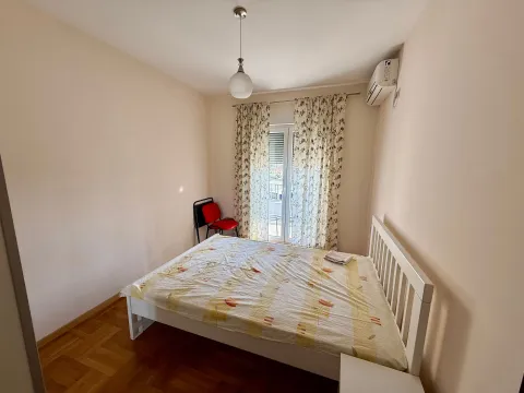 Izdavanje, trosoban stan, 85m², Pobrežje, Podgorica - image 10