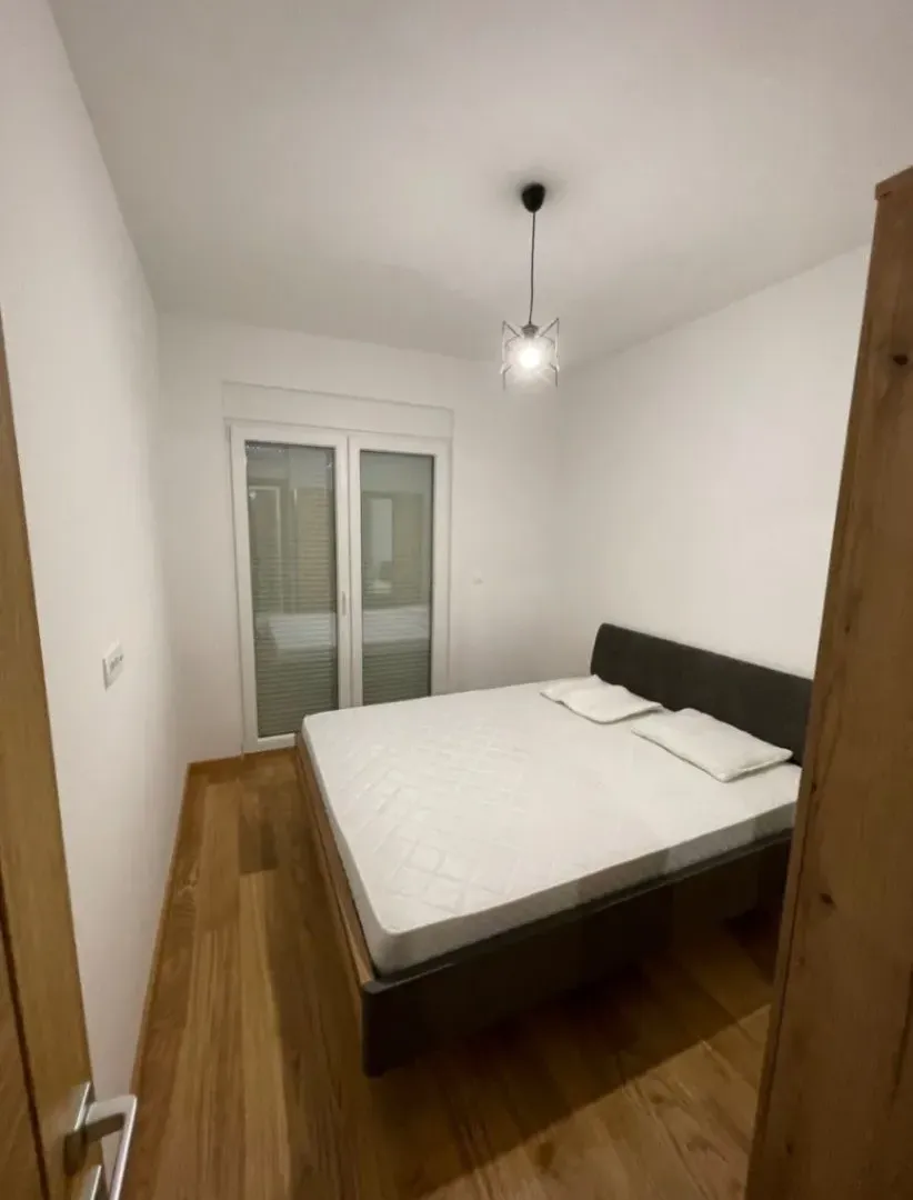 Izdavanje, jednosoban stan, 58m², New City, Podgorica