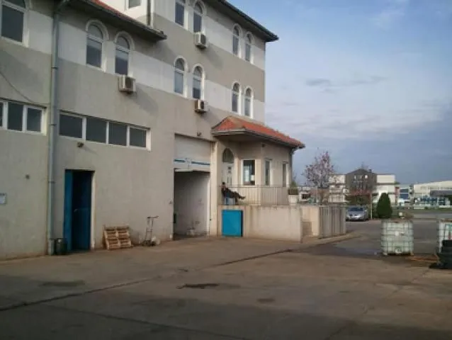 Rent, office space, 800m², Zemun Sve Podlokacije, Beograd