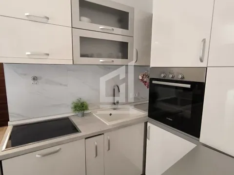 Sale, one bedroom apartment, 35m², Bečići, Budva - image 5
