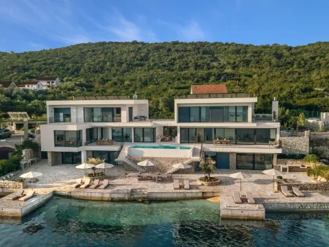 Rent, house, 676m², Đuraševići, Tivat