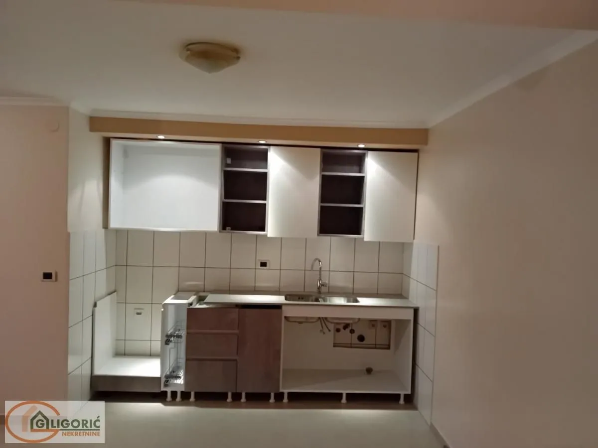 Sale, house, 74m², Čukarica, Beograd