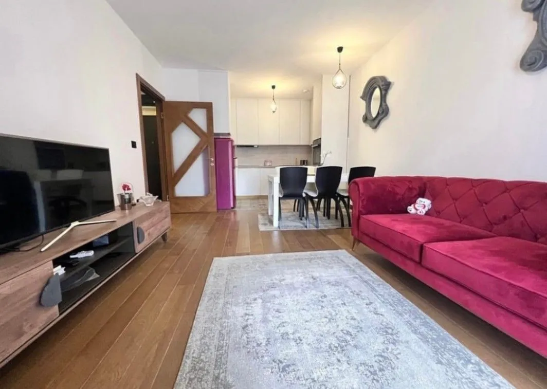 Izdavanje, dvosoban stan, 72m², Podgorica, Crna Gora