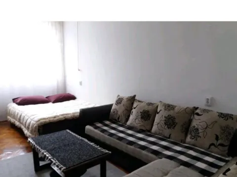 Izdavanje, jednosoban stan, 28m², Centar, Podgorica - image 5