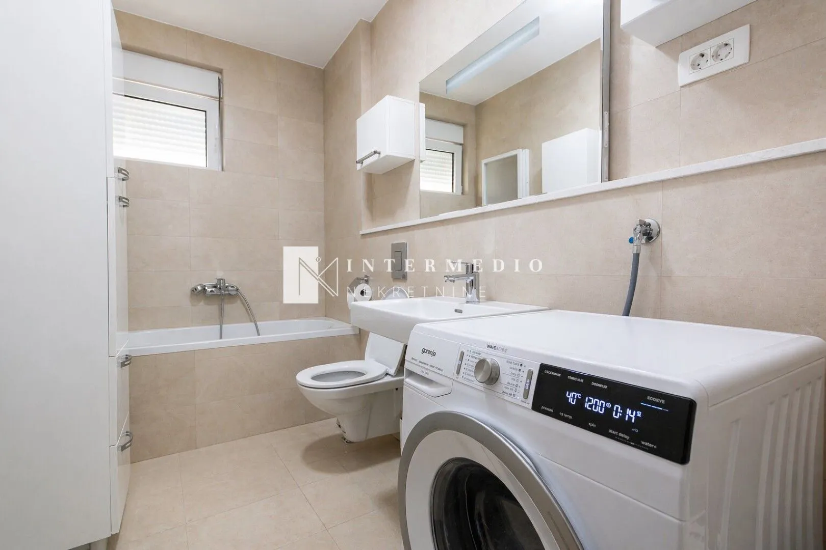 Prodaja, dvosoban stan, 91m², Đenovići, Herceg Novi