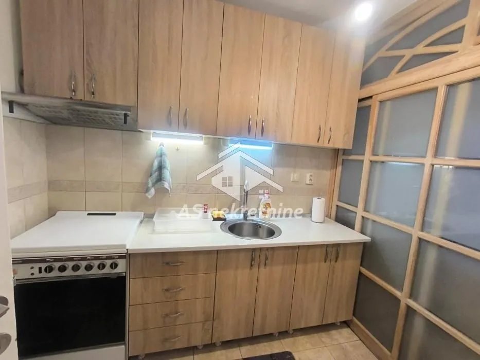 Izdavanje, stan, 45m², Gradska Bolnica, Zvezdara Sve Podlokacije