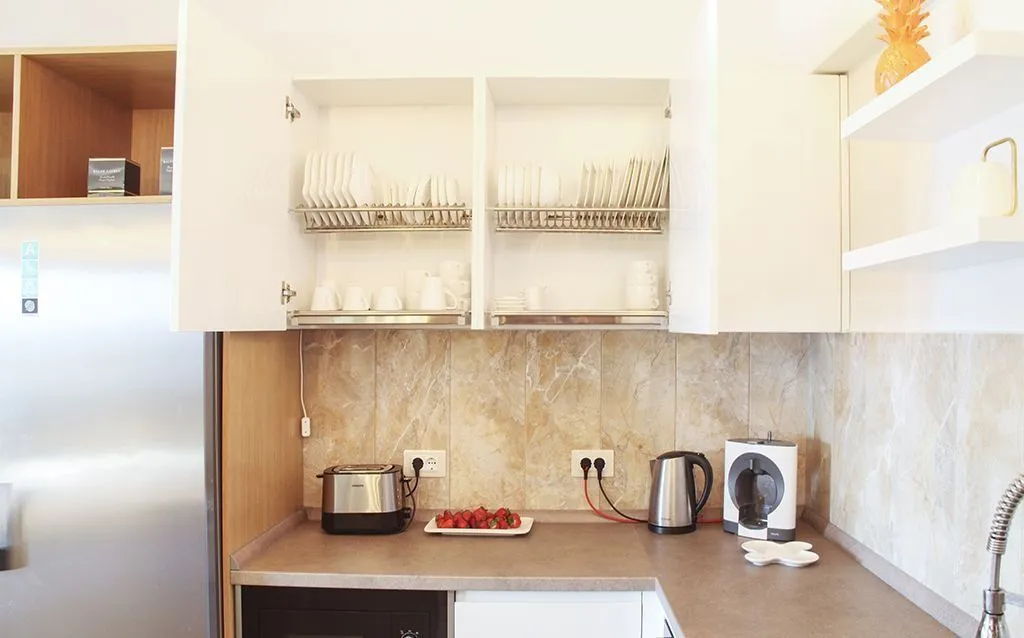 Izdavanje, trosoban stan, 198m², Budva, Crna Gora