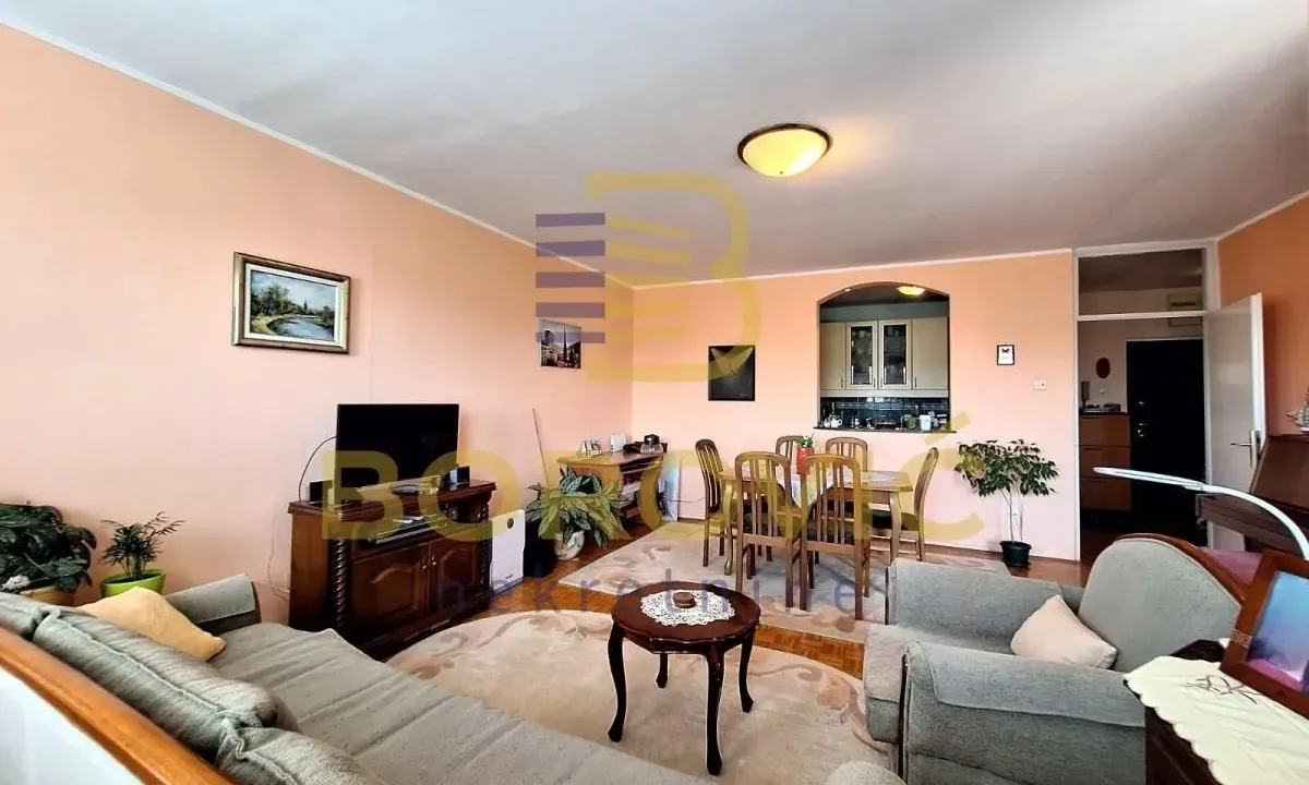 Prodaja, trosoban stan, 80m², Novi Beograd Blok 22, Novi Beograd Sve Podlokacije