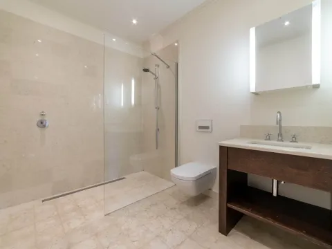 Prodaja, trosoban stan, 228m², Porto Montenegro, Tivat - image 16