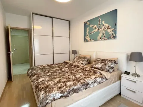 Rent, three bedroom apartment, 72m², City Kvart, Podgorica - image 9