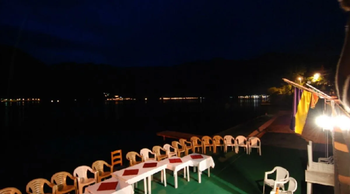 Prodaja, ugostiteljski objekat, 1630m², Stoliv, Kotor