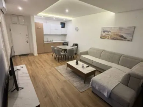 Prodaja, jednosoban stan, 80m², Tivat, Crna Gora