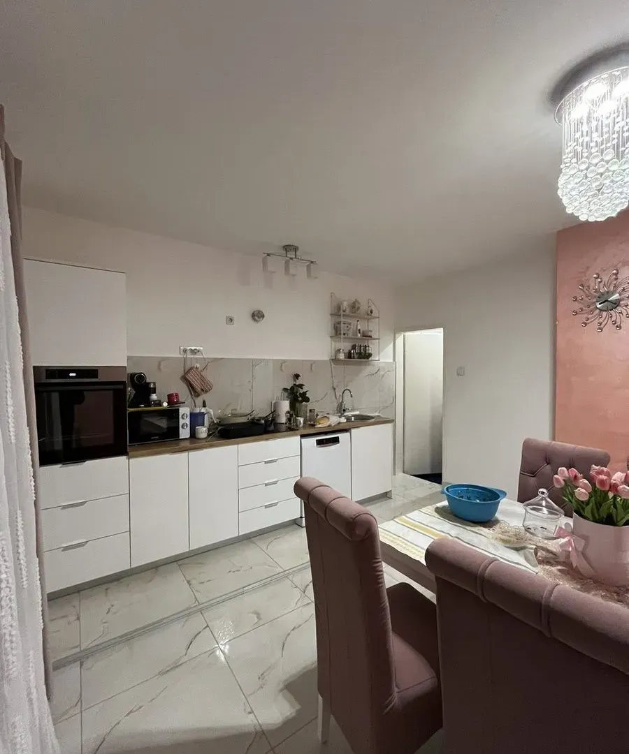 Prodaja, kuća, 170m², Nova Pazova, Stara Pazova