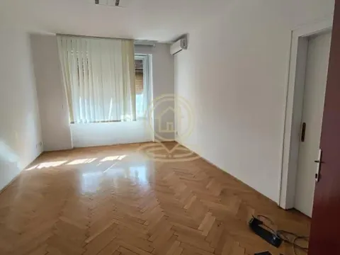 Rent, office space, 500m², Stari Grad, Beograd - image 4