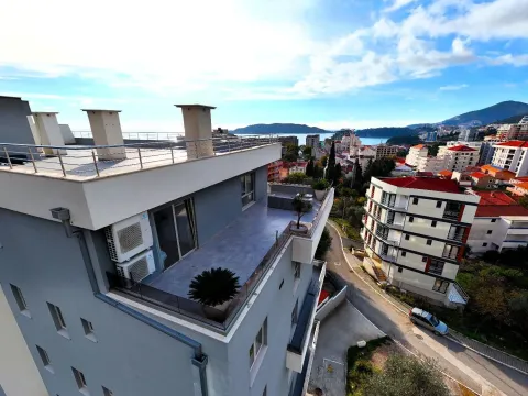 Prodaja, trosoban stan, 184m², Bečići, Budva - image 12