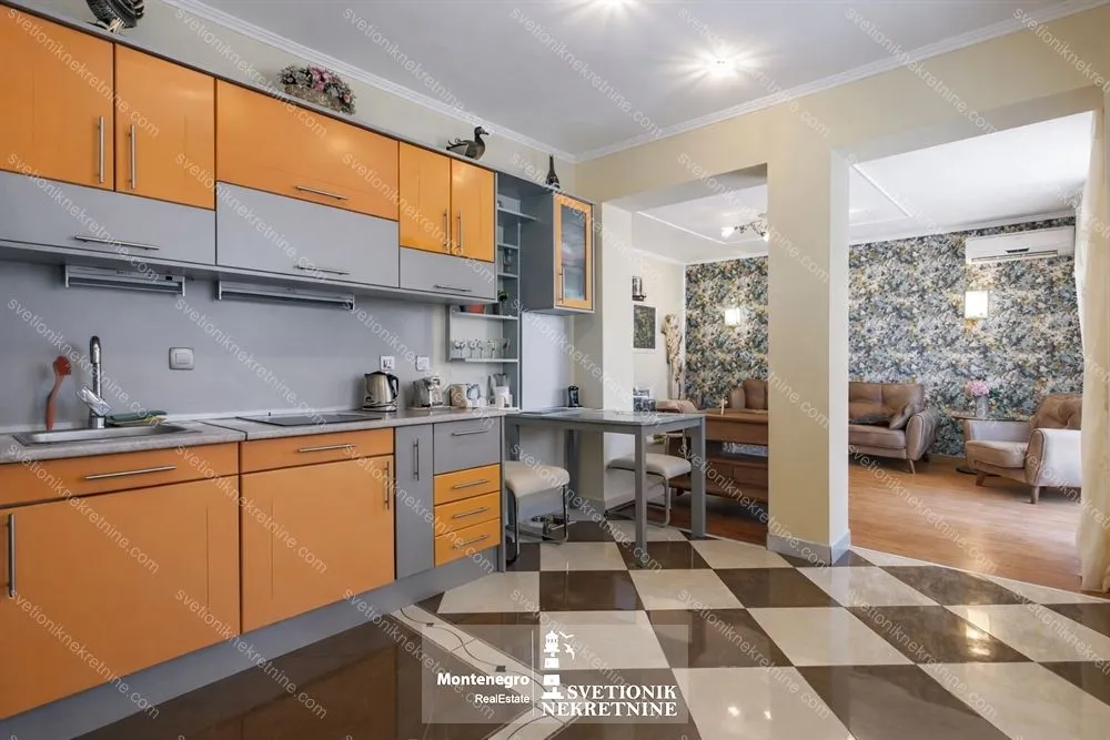 Prodaja, jednosoban stan, 60m², Centar, Podgorica