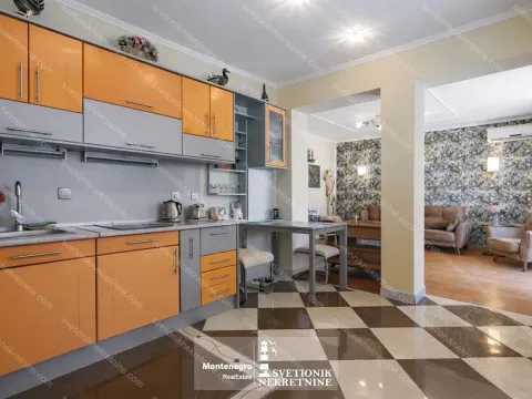 Prodaja, jednosoban stan, 60m², Centar, Podgorica - image 4