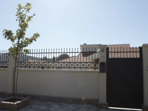 Sale, house, 250m², Donji Kokoti, Podgorica - image 21