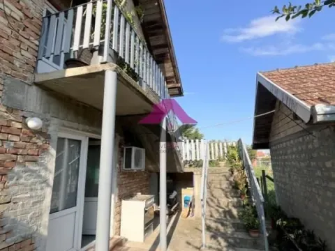 Prodaja, kuća, 200m², Klisa, Novi Sad Sve Podlokacije - image 3