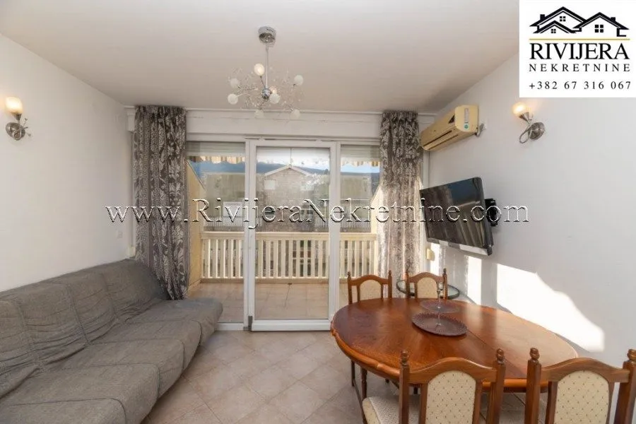 Sale, two bedroom apartment, 65m², Đenovići, Herceg Novi