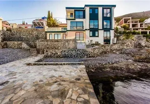 Rent, house, 700m², Krašići, Tivat - image 19