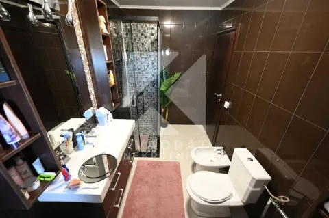 Prodaja, kuća, 387m², Donji Kokoti, Podgorica - image 10