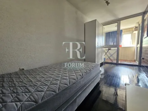 Izdavanje, dvosoban stan, 80m², Blok 5, Podgorica - image 8