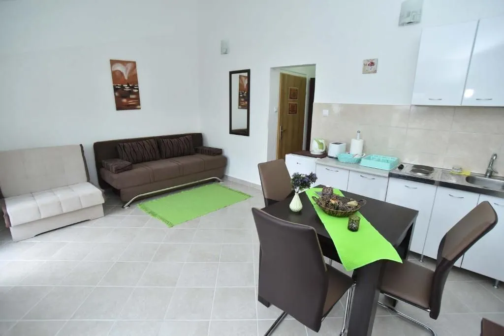 Sale, house, 179m², Petrovac, Budva