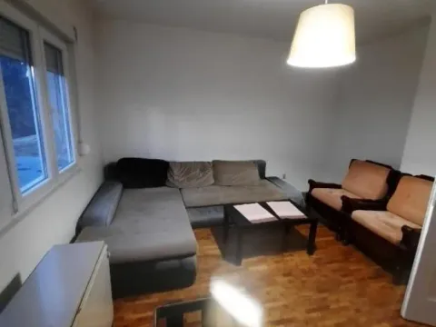 Stan in Profesorska Kolonija