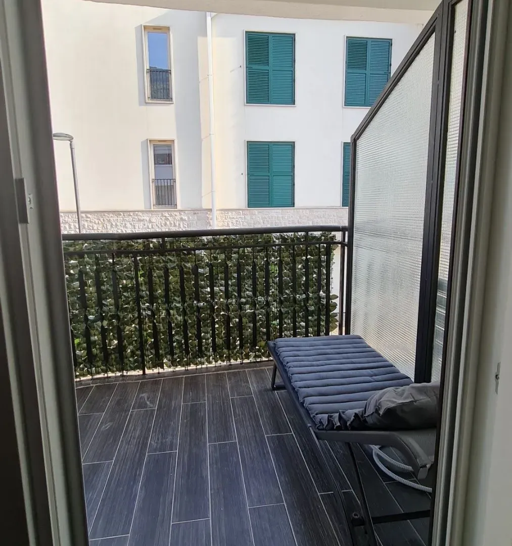 Izdavanje, jednosoban stan, 23m², Đenovići, Herceg Novi