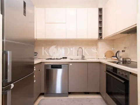 Izdavanje, trosoban stan, 94m², Momišići, Podgorica - image 4